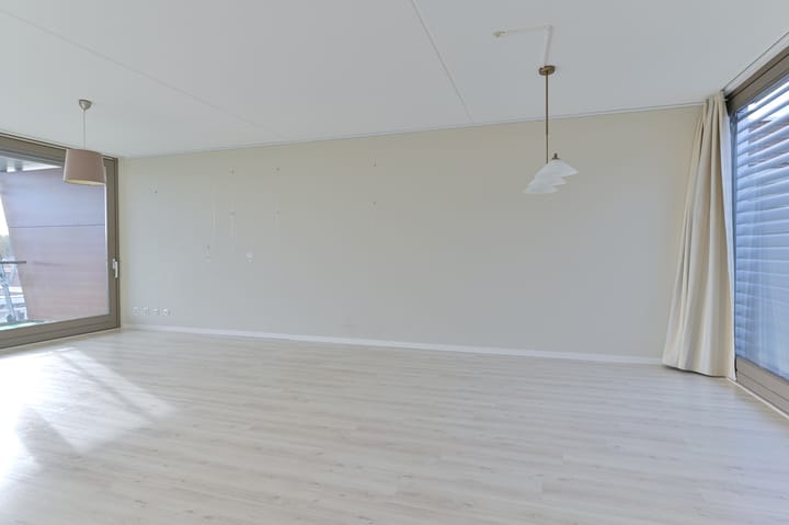 Photo 14 of Van Echtenskanaal NZ 626