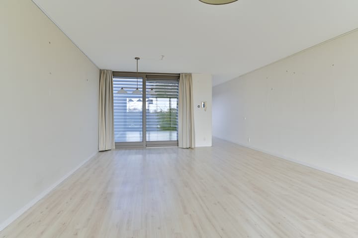 Photo 15 of Van Echtenskanaal NZ 626