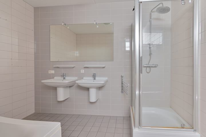 Photo 32 of Van Echtenskanaal NZ 626