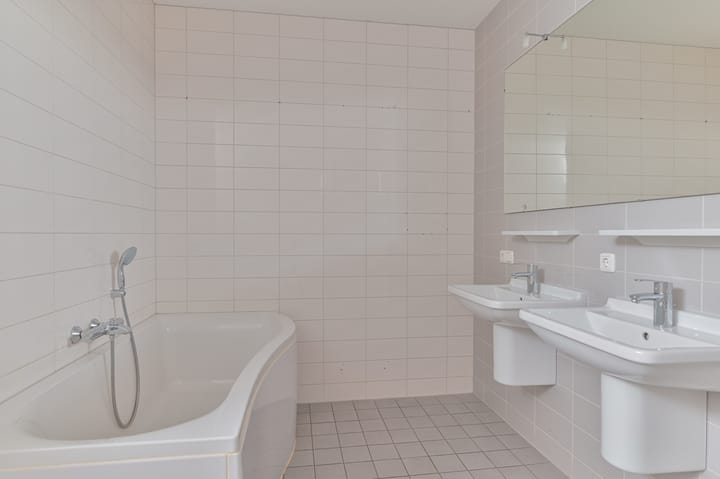 Photo 33 of Van Echtenskanaal NZ 626