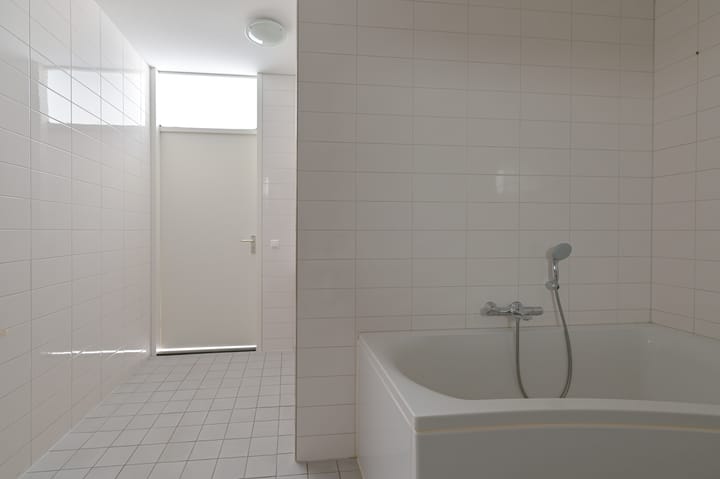 Photo 36 of Van Echtenskanaal NZ 626