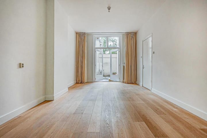 Photo 4 of Plantage Parklaan 5-H