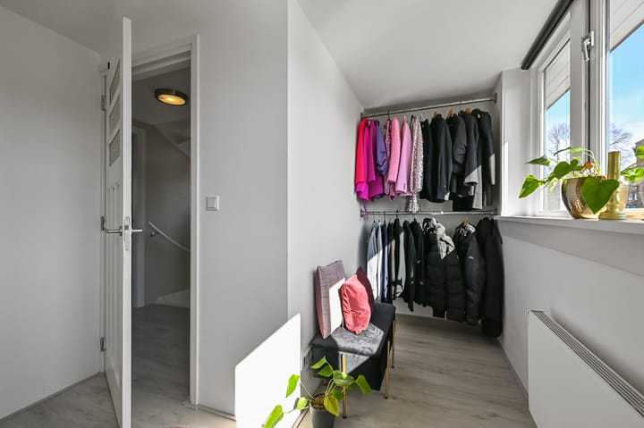 Foto 24 van Florastraat 18