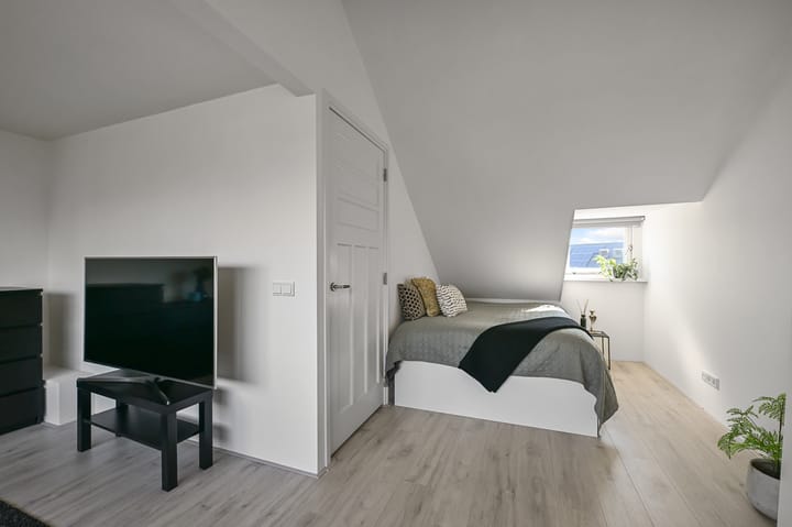 Foto 37 van Florastraat 18