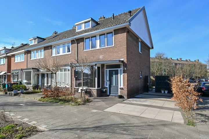 Foto 44 van Florastraat 18