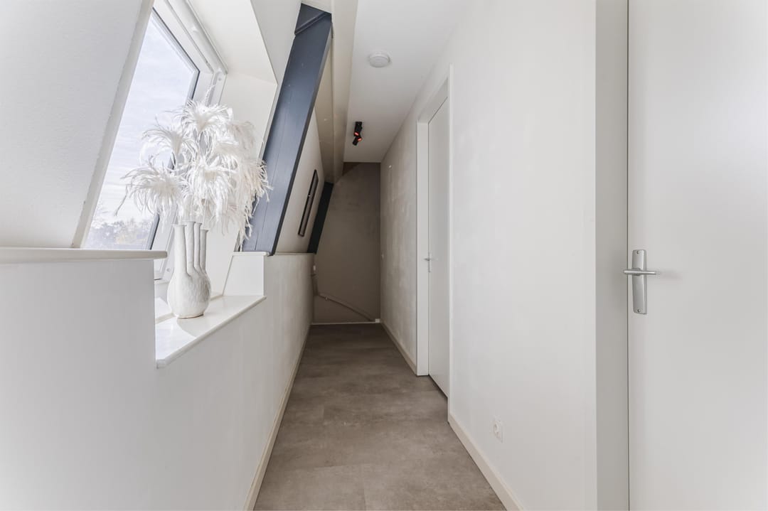 Photo 16 of Helmondsestraat 33-F