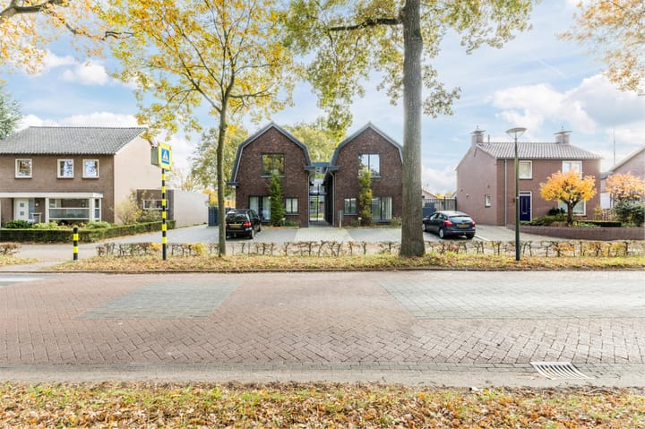 Photo 20 of Helmondsestraat 33-F