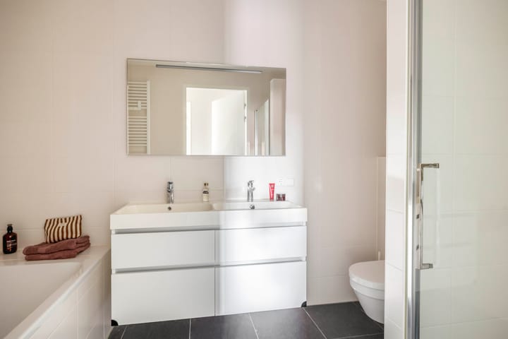 Photo 34 of Meerwater 190