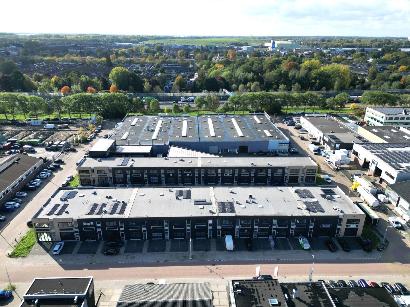 Bekijk foto 2 van Lelystraat 60-j