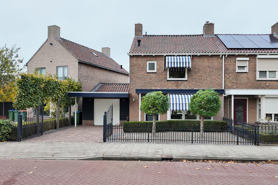 Photo 1 of Oranjestraat 9