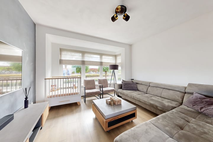 Photo 13 of Oranjestraat 9