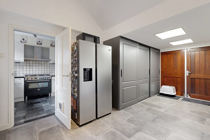 Photo 28 of Oranjestraat 9