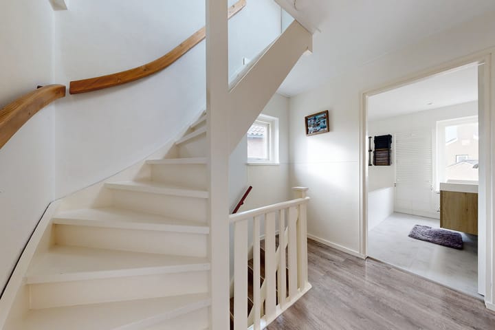 Photo 42 of Oranjestraat 9