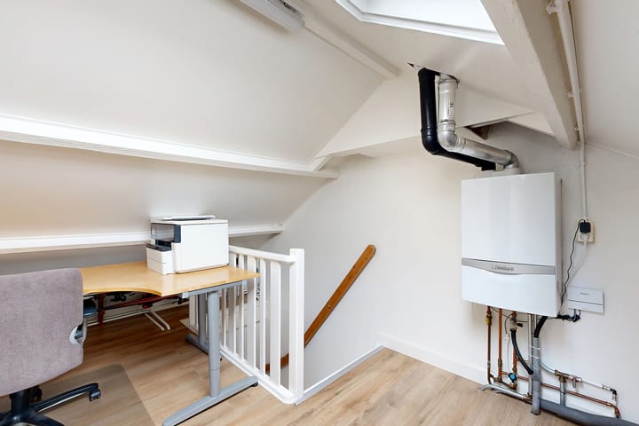 Photo 43 of Oranjestraat 9