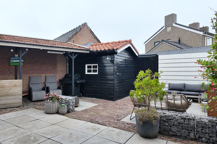 Photo 51 of Oranjestraat 9