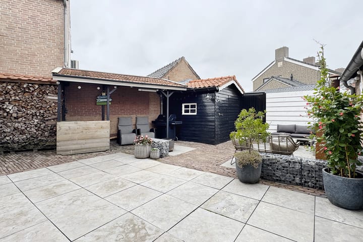 Photo 54 of Oranjestraat 9