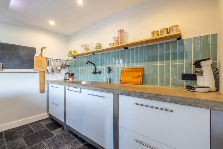 Photo 12 of Johan van Reesstraat 34