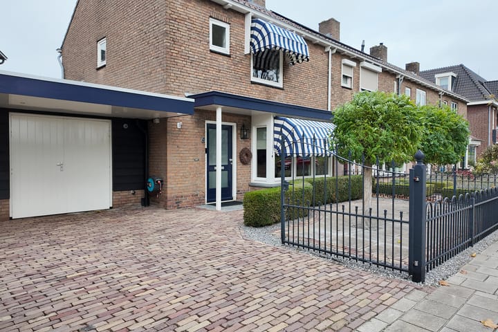 Photo 62 of Oranjestraat 9