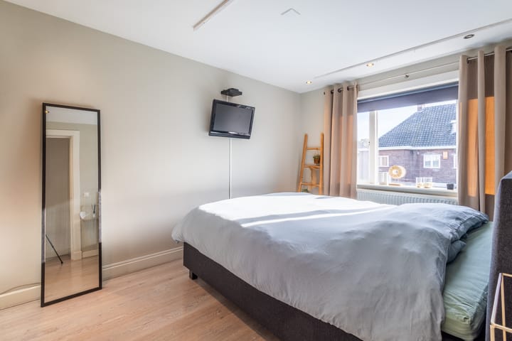 Photo 16 of Johan van Reesstraat 34