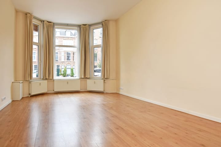 Photo 7 of Valkenboslaan 72