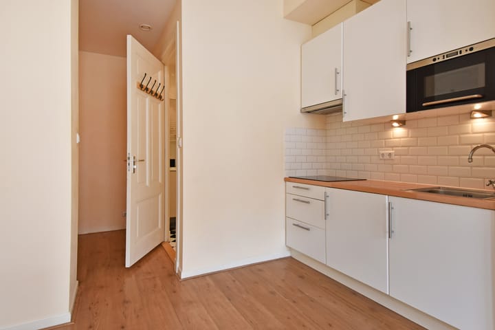 Photo 15 of Valkenboslaan 72