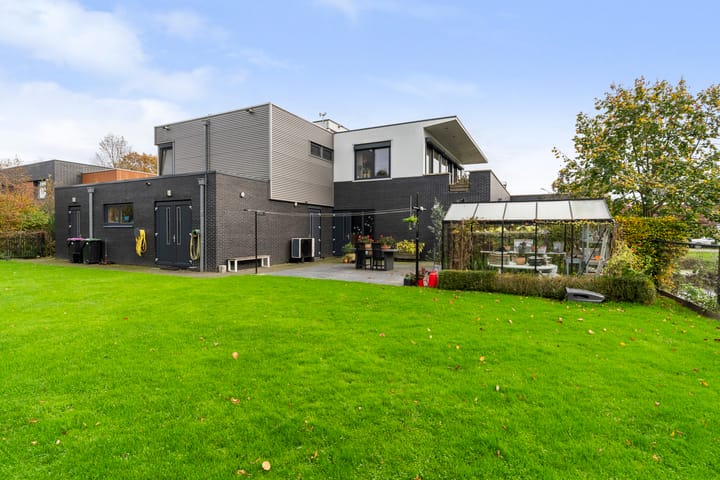 Photo 31 of Zandweegbree 4