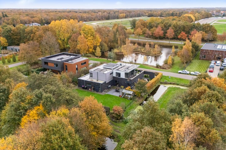 Photo 67 of Zandweegbree 4