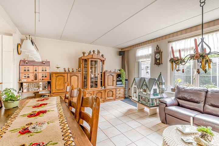 Photo 9 of Leemwierde 197