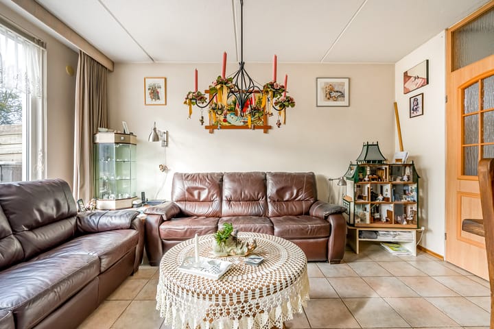 Photo 14 of Leemwierde 197