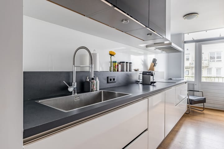 Photo 8 of Jacob van Lennepstraat 254-D