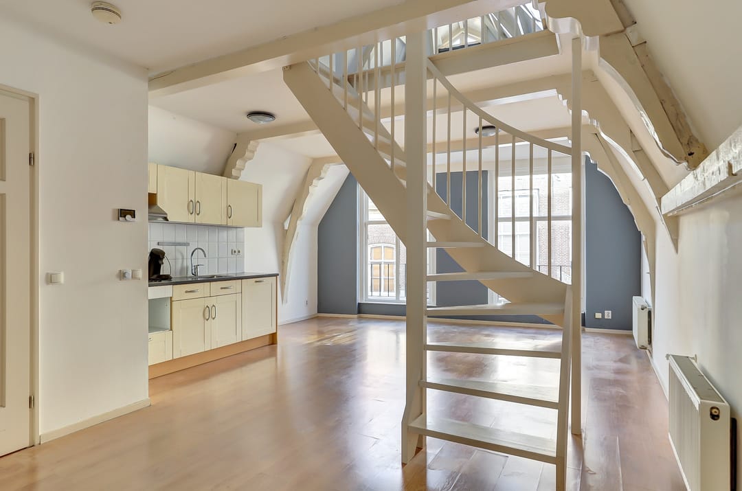 Photo 16 of Zuiderkerksteeg 12-B