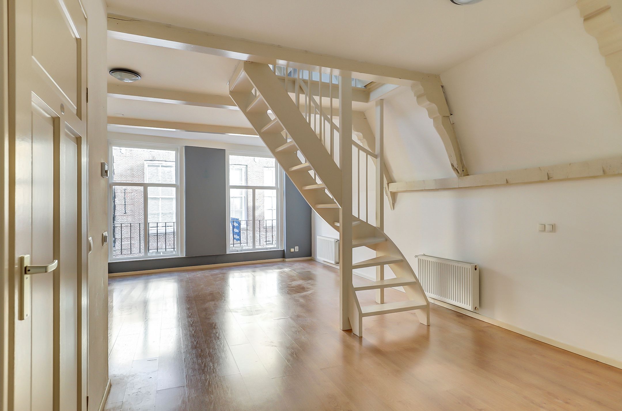 Photo 15 of Zuiderkerksteeg 12-B