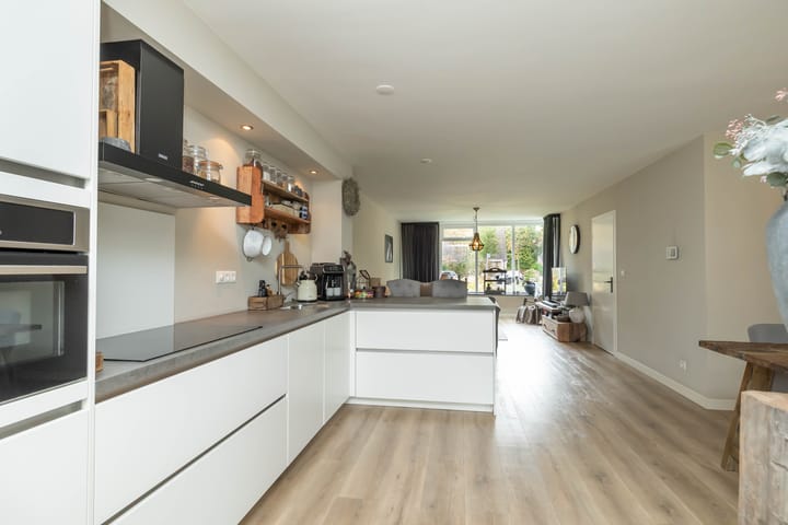 Foto 24 van Wetsteen 17