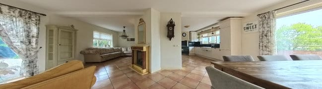 Woonkamer andere zijde