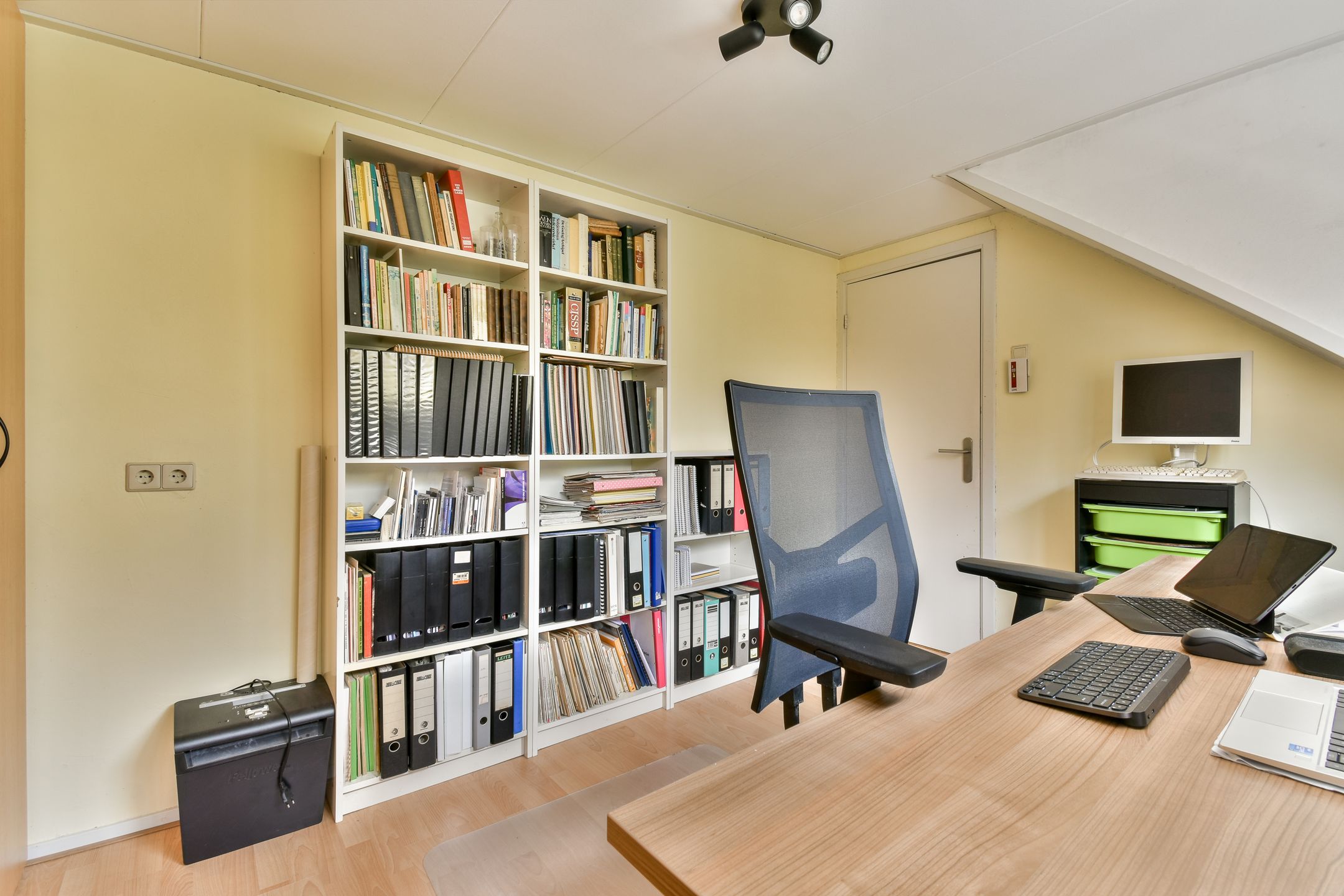 Foto 33 van Merellaan 24