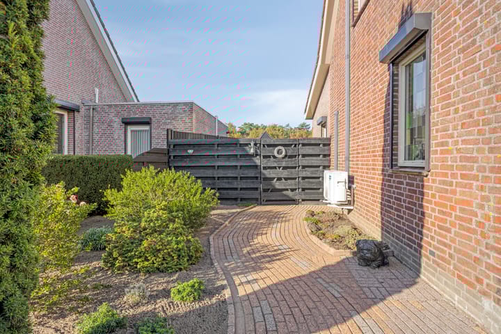 Photo 48 of O Lv Vrouw ter Duinenln 67