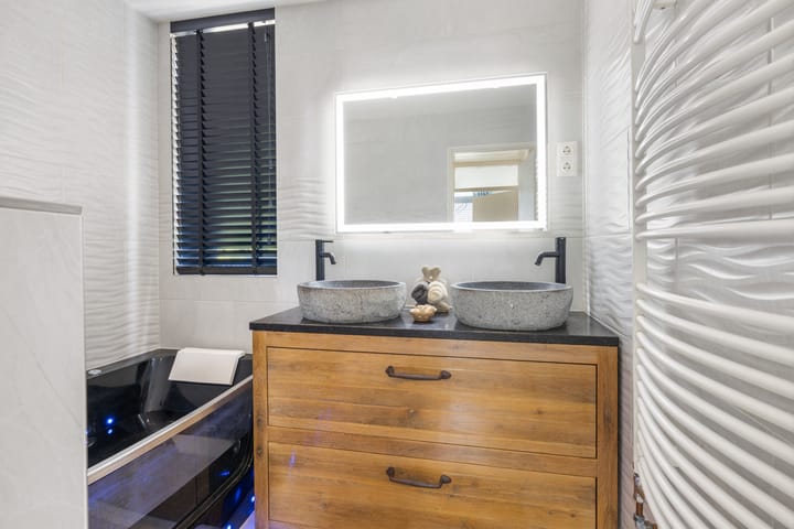 Photo 22 of Wilhelminastraat 103