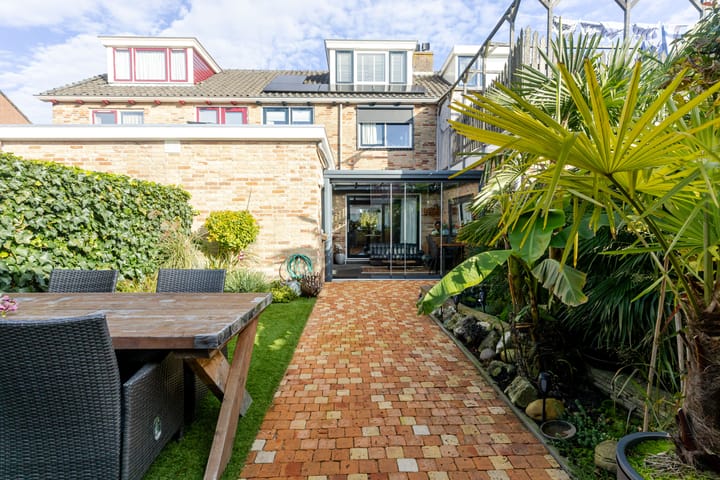 Photo 4 of Dirk Hulstweg 4