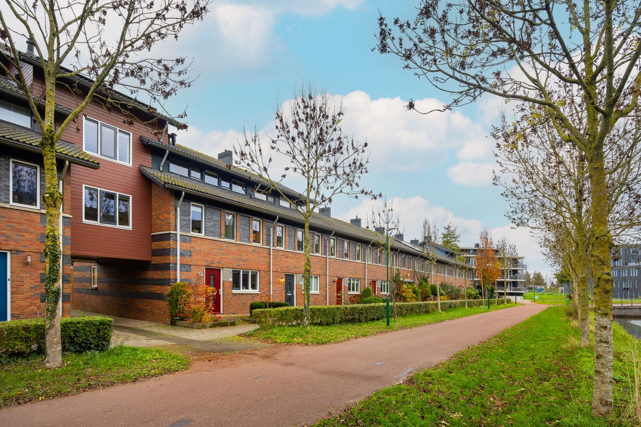 Blauwe Regen twee-onder-een-kapwoningen 101 Kwintsheul - Aanzicht 3