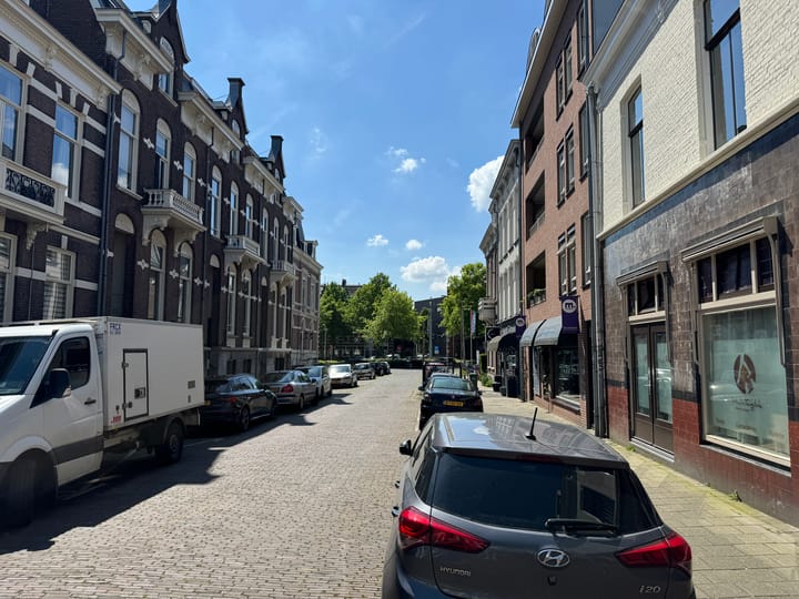 Foto 17 van van Welderenstraat 131