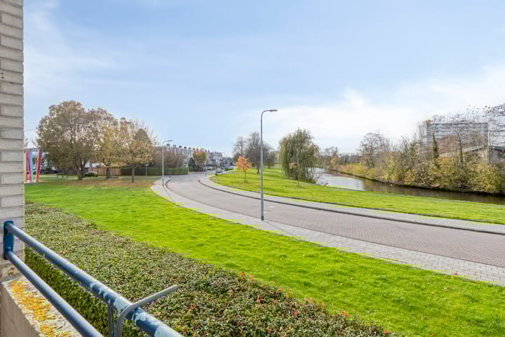 Photo 10 of Schaepmanstraat 113