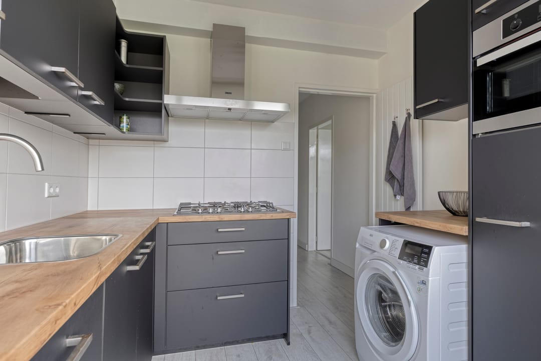 Photo 13 of Schaepmanstraat 113