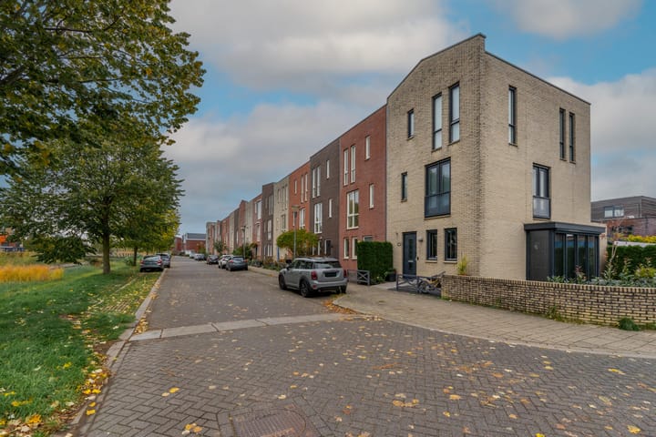 Foto 32 van Groot-Brittanniëstraat 74