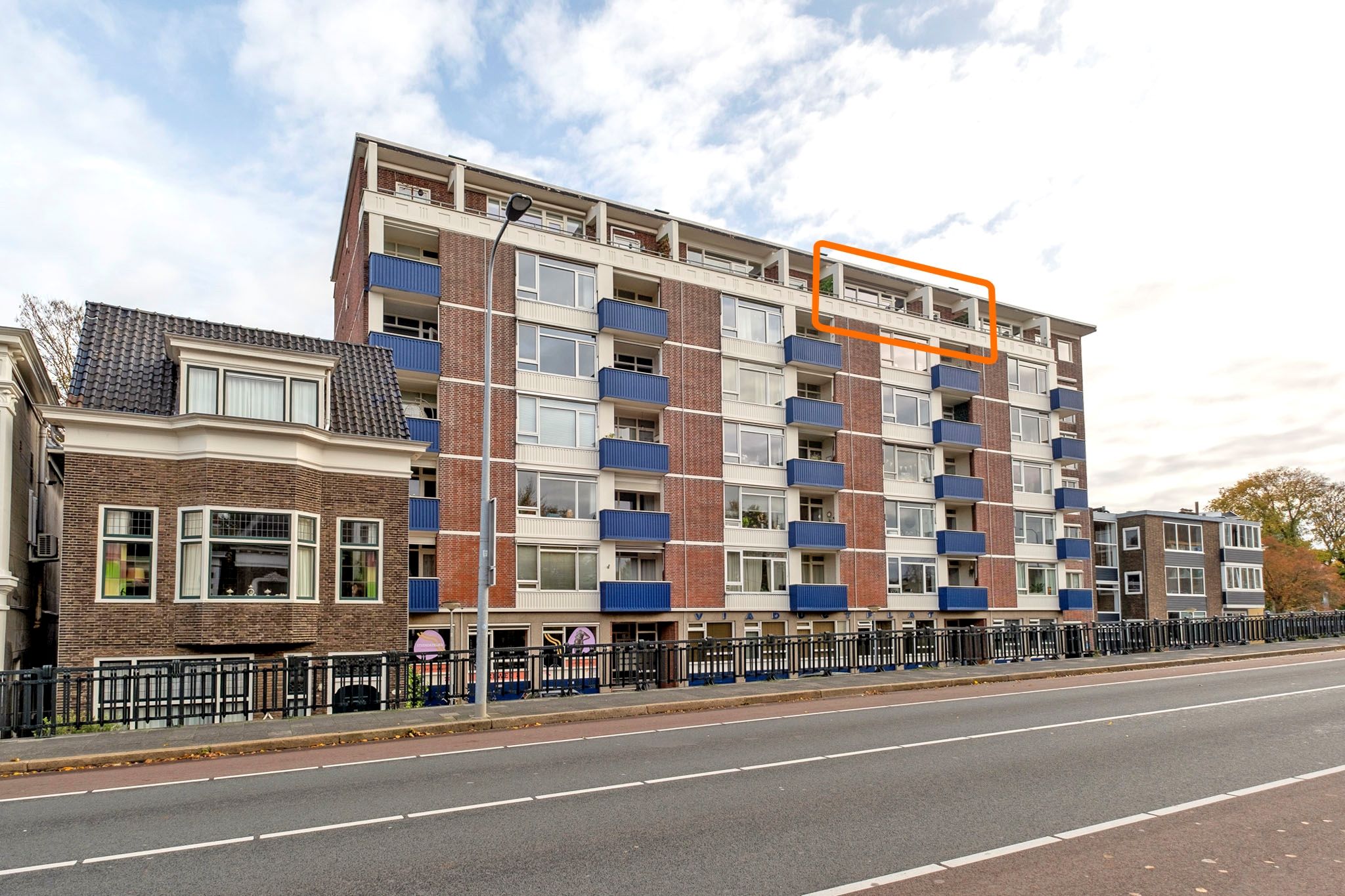Photo 42 of Hereweg 12-F