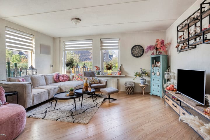 Photo 2 of Schoolstraat 25