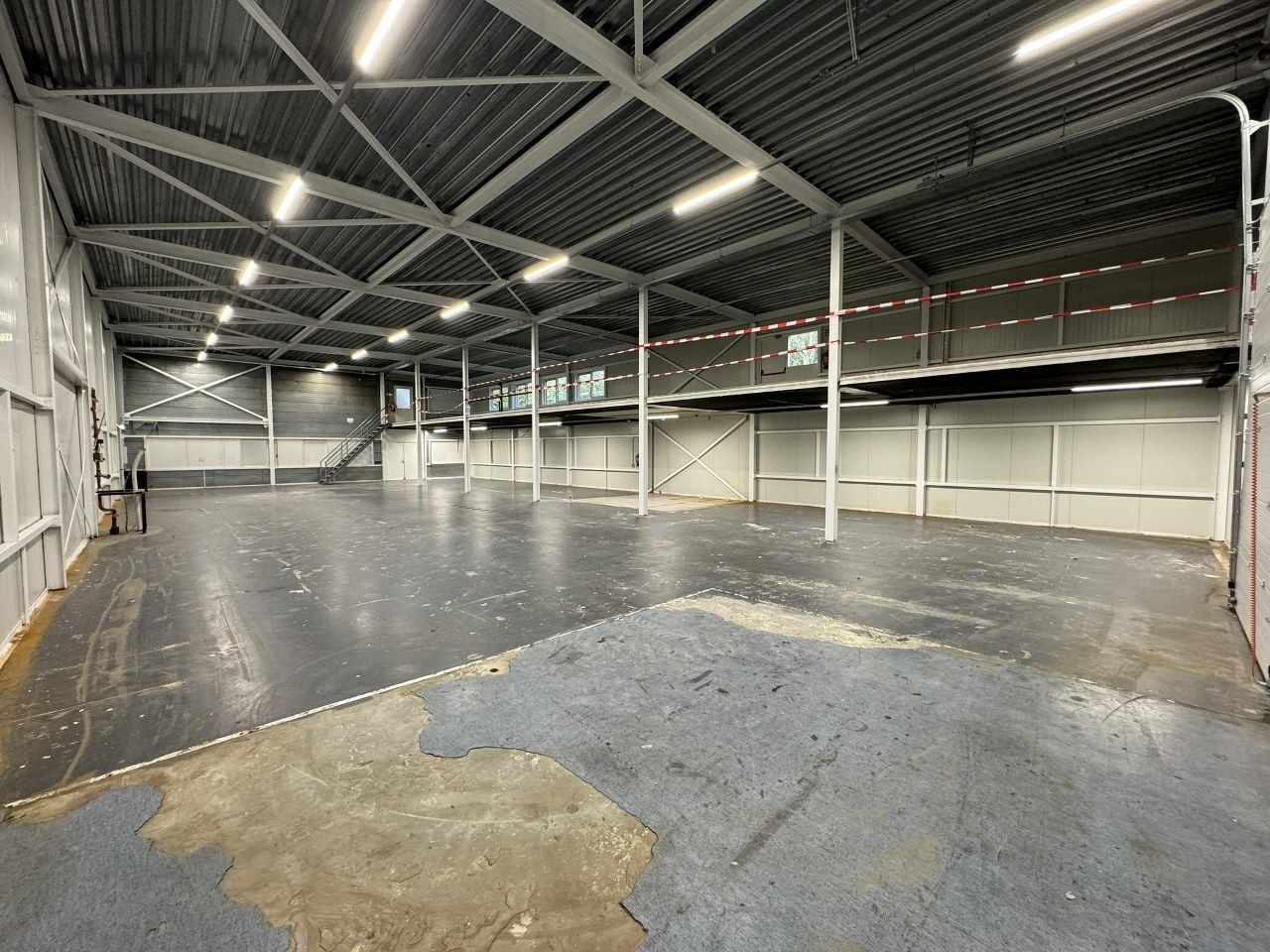 Bekijk foto 3 van Voltastraat 23