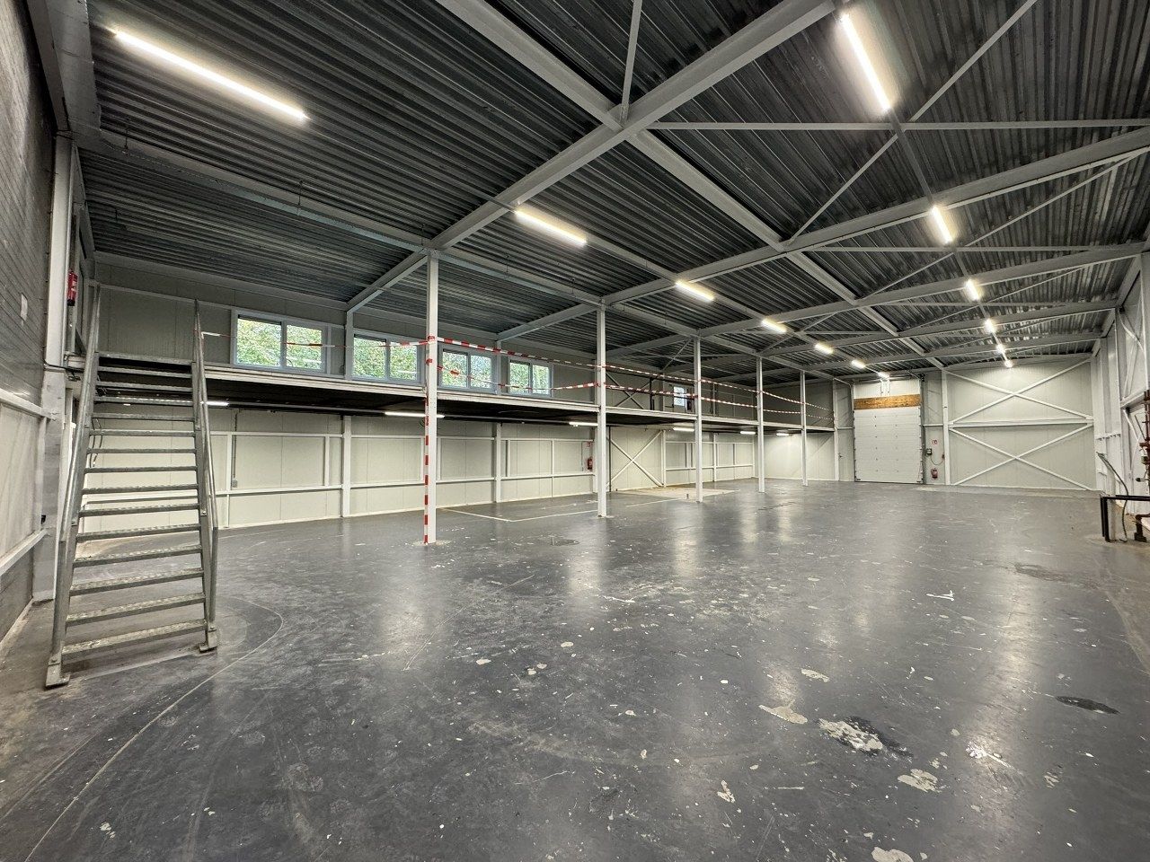 Bekijk foto 4 van Voltastraat 23