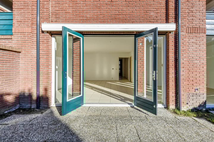 Foto 9 van van Vredenburchweg 56-A