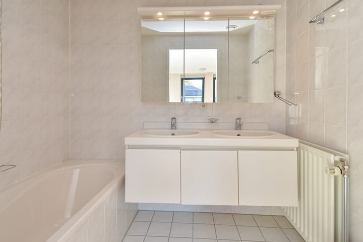 Foto 32 van van Vredenburchweg 56-A