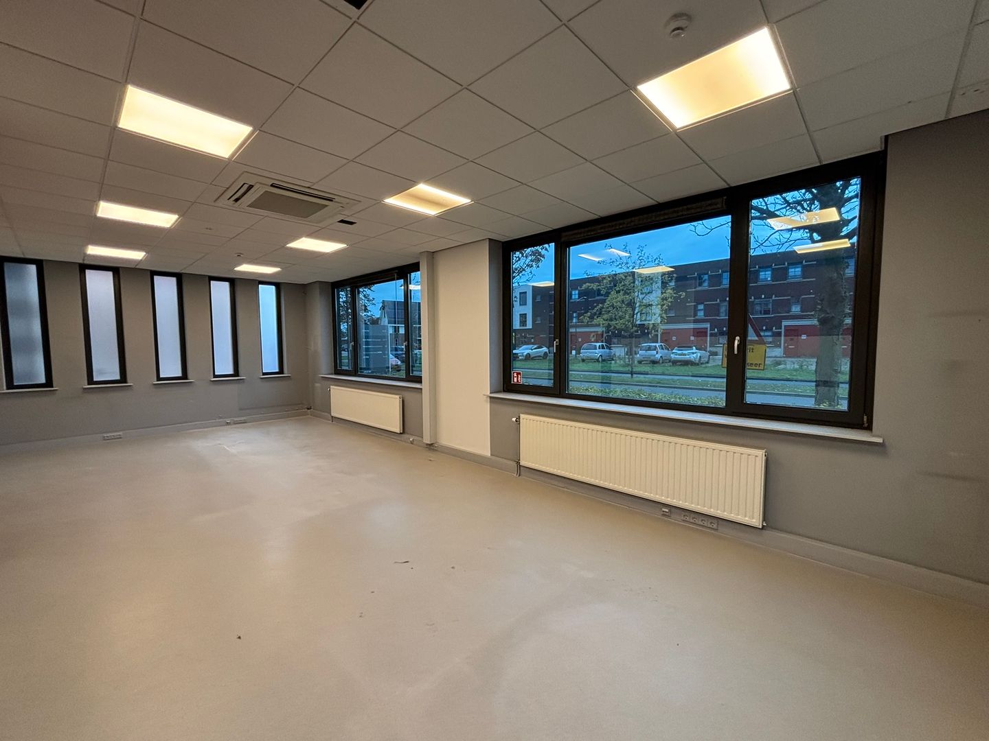 View photo 4 of Losplaats 10-A